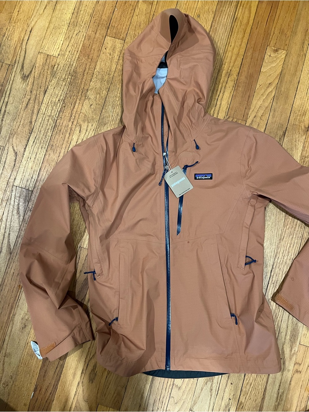 Patagonia Granite Crest  Rain Jacket - size small- New with tags - Picture 4 of 10